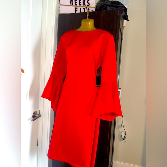 Flare Sleeve Scuba ♥️😘 - Picture 11 of 11